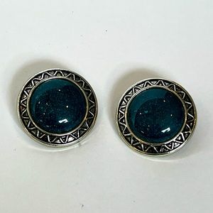Vintage Light Weight Silver Blue Stone Clip On Earrings.